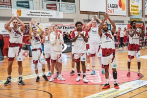 Einen Grund zum feiern hatten die Leverkusener in Paderborn / Foto: Nils Alhoff (NA)