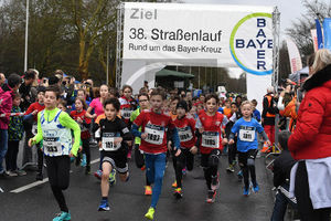 Der 40. Bayer-Straßenlauf muss verschoben werden. Foto: Chai